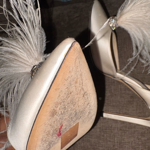 Jimmy Choo Ivory Satin Feather Crystal Heels – Rare & Sold Out | Size 37.5 - Picture 12 of 16